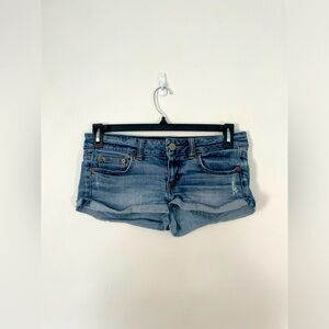 American Eagle low-rise daisy dukes